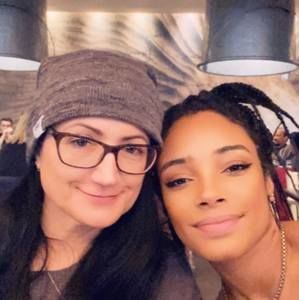 Meet your Posher, Jes